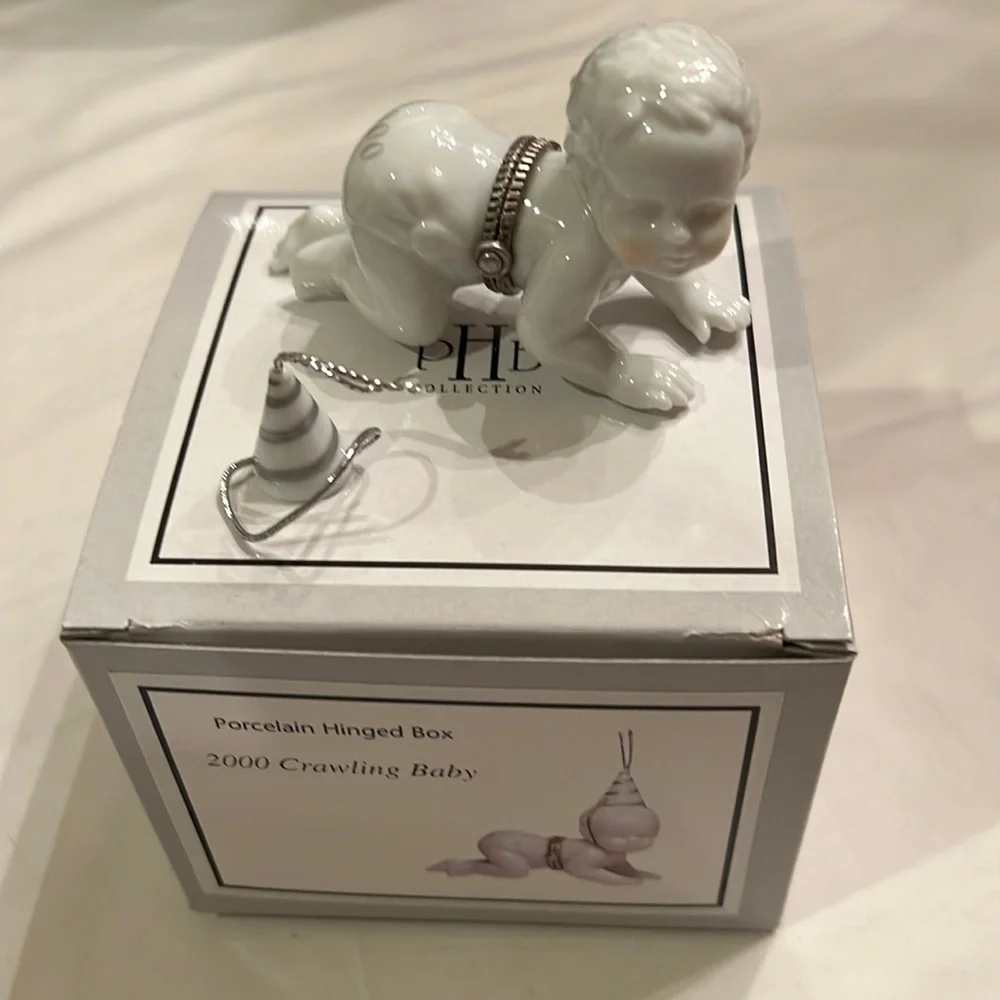 2000 Crawling Baby Porcelain Hinged Box by Midwest of Cannon Falls PHB 2000 - Picture 1 of 6